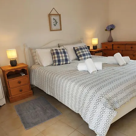 Bed and breakfast Razzett Warda Għasri