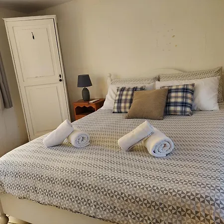 Razzett Warda Bed and breakfast Għasri